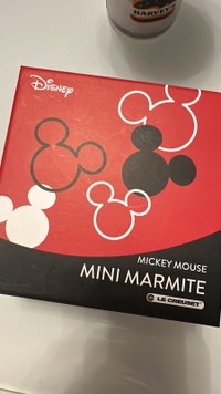 Brand new rare Le Creuset stoneware Mickey Mouse Marmit 12cmo