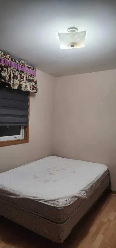 Girls only private room for rent for $350 including utilities. Fully furnished. Located near to Huro...