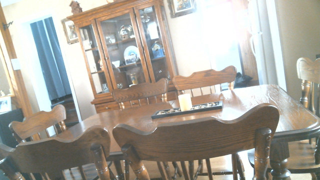 Solid oak 6 chair and table with hutch and buffet in Dining Tables & Sets in Cornwall - Image 3
