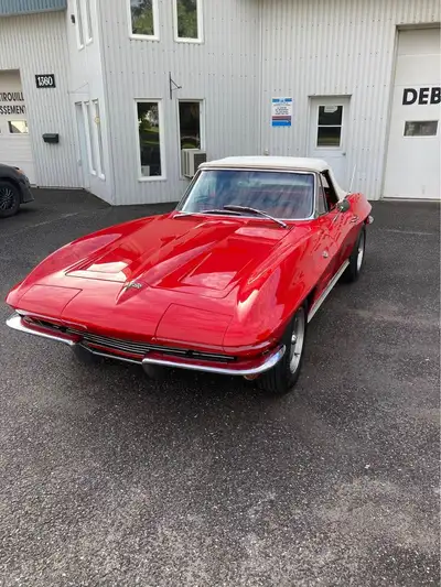 corvette 1964 convertible ,moteur 327/300, automatique, carrosserie impeccable ,viens avec 1 toit ri...