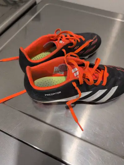 soccer shoes, View more