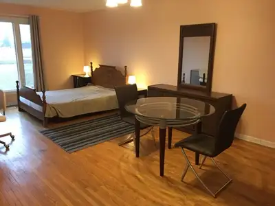 Room for rent (washroom) Finch/Bathurst