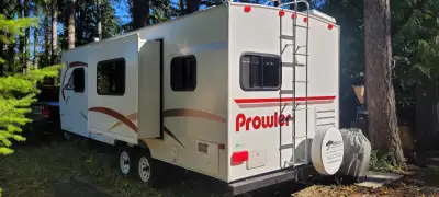 one family owned, in perfect condition and hardly used. Was stored most of it's life in an enclosed...