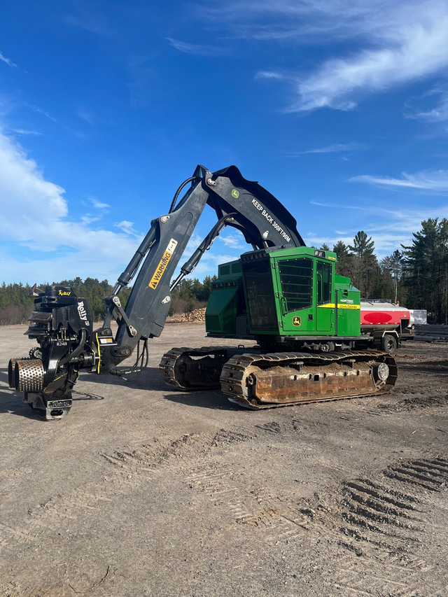 2017 853m /rolly 3 in Heavy Equipment in Sault Ste. Marie
