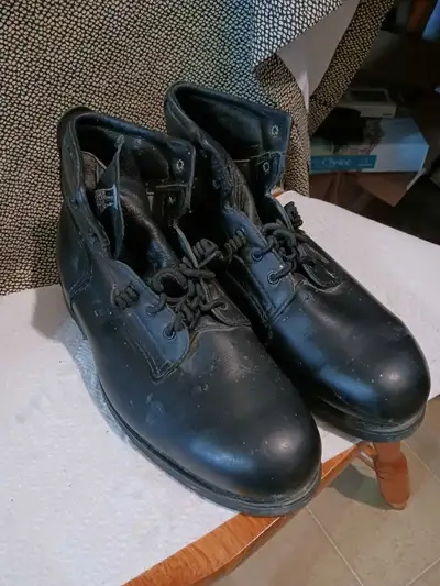 Vintage Biltrite steel toe military boots, View more