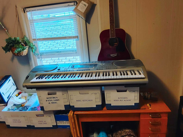 Casio keyboard in Pianos & Keyboards in Winnipeg