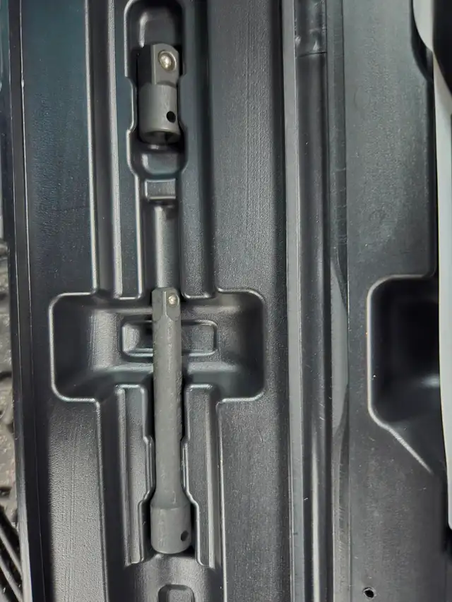 ¼" & ⅜" Torque Wrench Set in Hand Tools in City of Toronto - Image 10