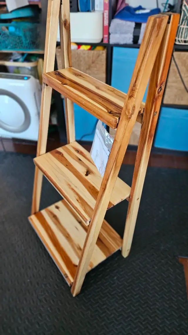 Solid wood acacia foldable shelving unit - brand new in Bookcases & Shelving Units in City of Toronto - Image 2