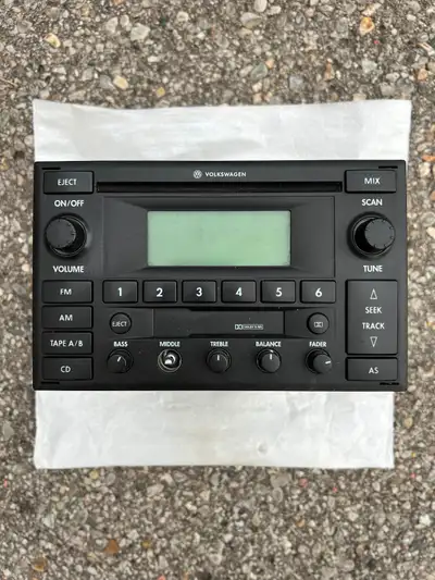 Premium 6 radio found in 2002–2005 VW Jetta, Golf and Passat models. Bought on eBay but it didn’t co...