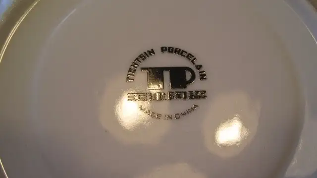 Tientsin porcelain cup and saucer in Arts & Collectibles in Saskatoon - Image 5