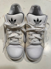 Men’s white Adidas running shoes, all-leather 9.5