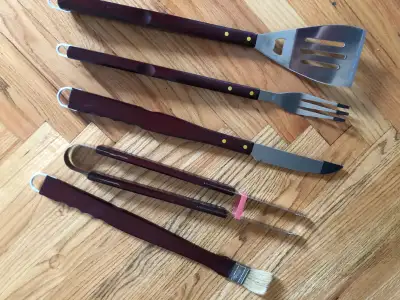 ENSEMBLE DE 5 GRANDS USTENSILES POUR BARBECUE, View more