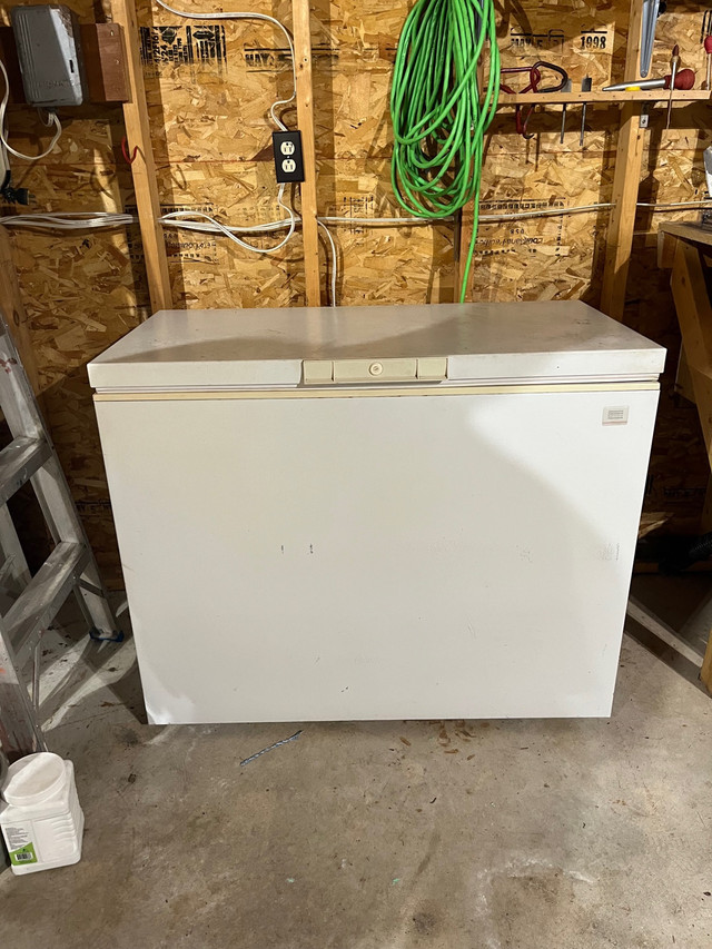 Kenmore 7cu ft deep freeze | Freezers | Winnipeg | Kijiji