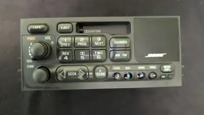OEM BOSE 15073127 AM/FM RADIO STEREO TAPE PLAYER FOR: 1995-2002 MODELS CHEVY TAHOE CHEVY SUBURBAN CA...