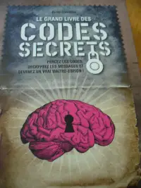 LE GRAND LIVRE DES CODES SECRETS 200 JEUX de DAVID CORNELIEN