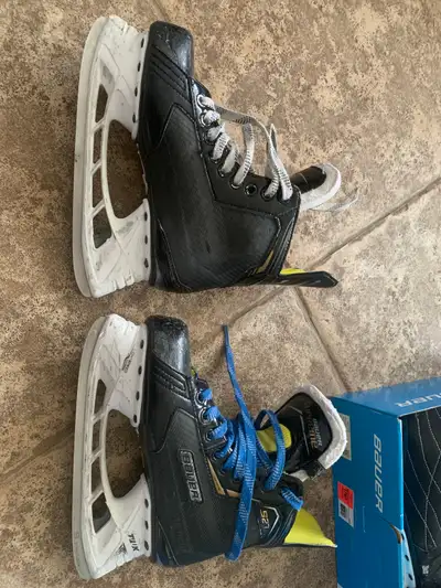 Bauer Supreme skates, size 5.5, View more