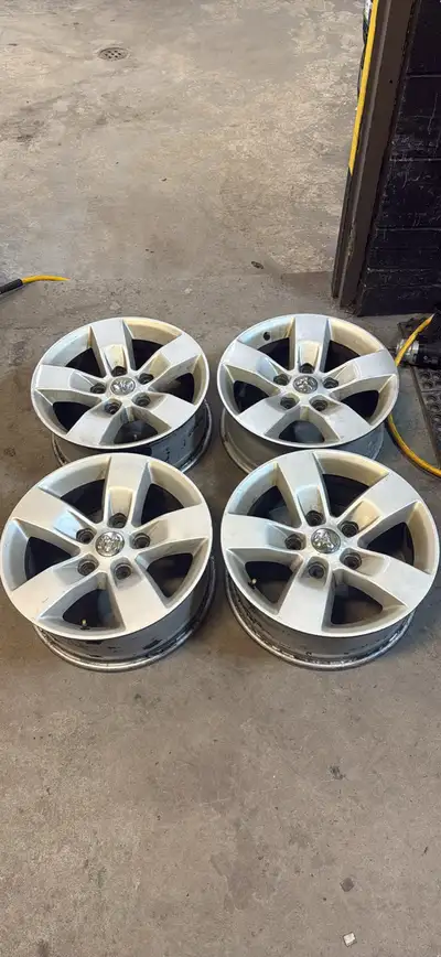 FULL SET $400 Location: 312 Bloor St W Oshawa CONTACT: 647 781 0286