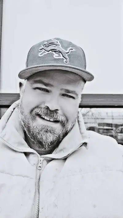 looking for cash jobs, View more