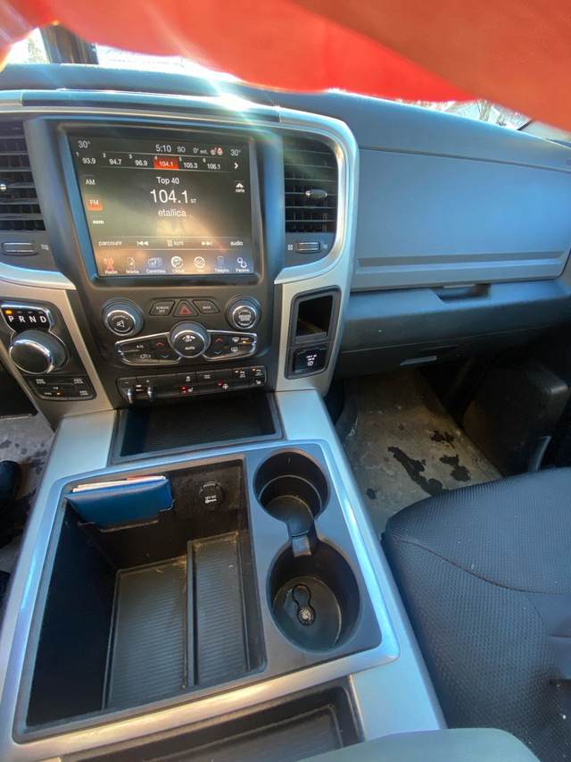Big horn Dodge Ram  eco diesel 2015 4x4 in Cars & Trucks in Ottawa - Image 4