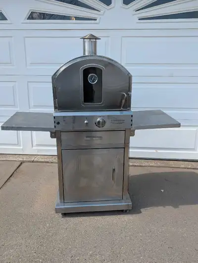Outdoor gas oven / pizza oven, View more