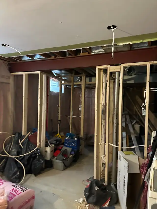 Handyman - 4372231231603224678597939204