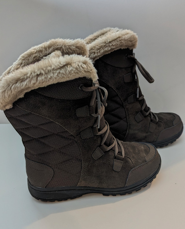 Women's Columbia Winter Boots in Women's - Shoes in Kingston - Image 4