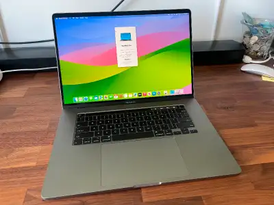 2019 Macbook Pro 16" 2.4 8-Core i9 64GB Ram 8TB SSD 5500 8GB