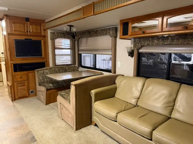 2008 Triple E