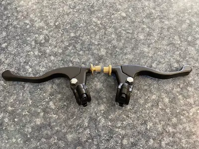 NEW7/8" BARS ONE LH / ONE RH BLACK FINISH 6-1/2" OVERALL LENGTH PRICE PER PAIR