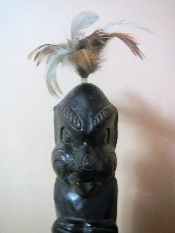 Three Vintage Large African Tribal Hand Carved Wooden Statues in Arts & Collectibles in City of Montréal - Image 10