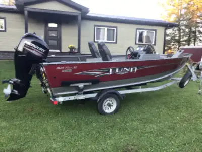 2014 Bateau Lund 1625 Fury Xl en excellente condition très très propre avec un moteur mercury 60 HP...