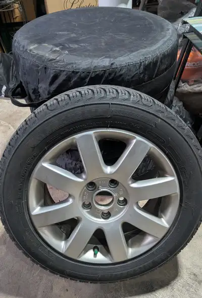 Michelin X-Ice Snow 205/55R16 94H Premium Winter Performance Tires.With original VW alloy rims Ultim...
