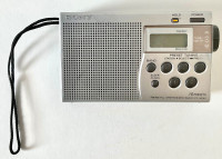 Vintage 1998 Collection Radio FM/AM SONY-ICF M 260 L