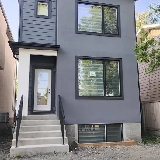 Beautiful 2-Bedroom Unit off Pembina Highway