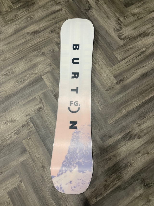  Burton snowboard 56” brand new in Snowboard in Oshawa / Durham Region - Image 2