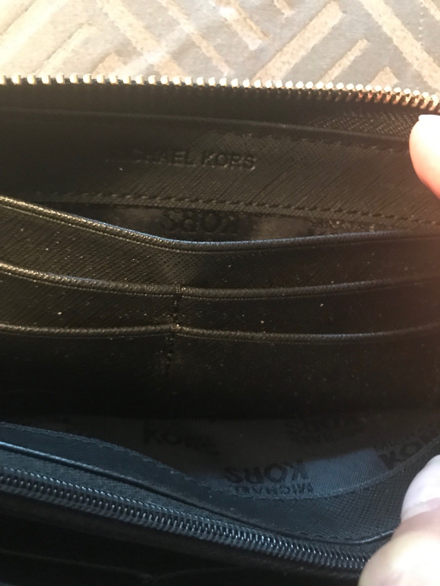 SOLD!-Genuine Michael Kors black leather wallet-Reduced! in Women's - Bags & Wallets in Mississauga / Peel Region - Image 3
