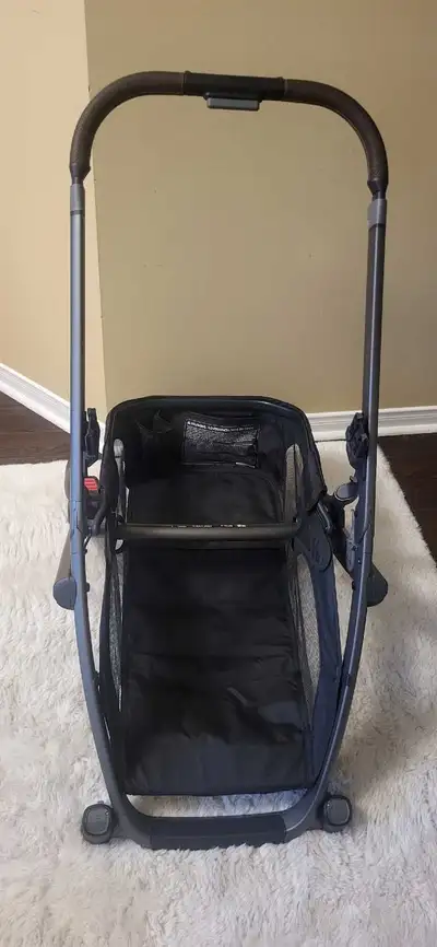Uppababy Vista V3 Frame, View more