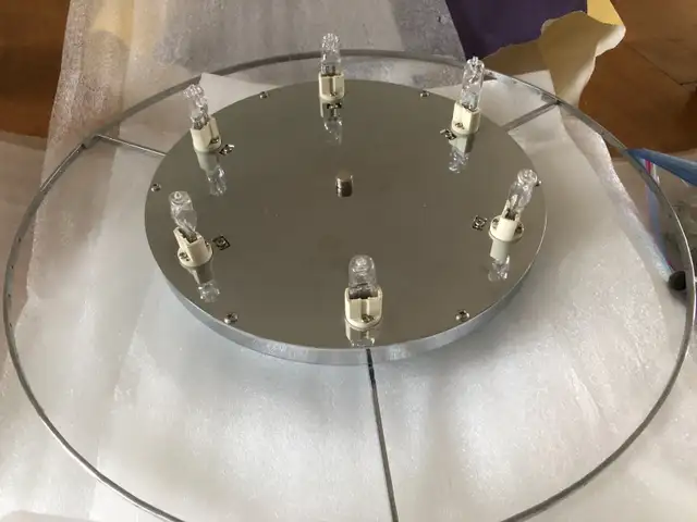 Plafonnier Bazz chrome et verre 6 lumières 16 po diamètre in Indoor Lighting & Fans in Laval / North Shore - Image 8