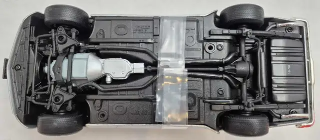 1973 Pontiac Firebird Trans Am SD 455 V8 Shaker Hood Silver 1:18 in Arts & Collectibles in Markham / York Region - Image 9