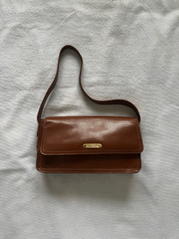 Vintage leather Kenneth Cole purse 