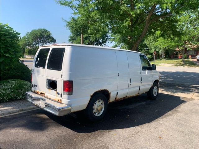 FORD E-250 Work Truck runs great needs body work in Cars & Trucks in City of Toronto - Image 2