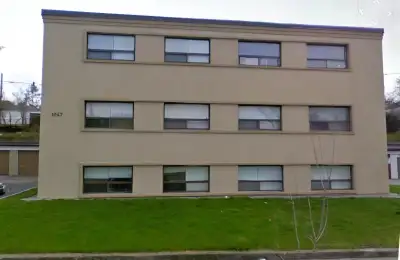 Newly Renovated Apartment at St.Clair & Victoria Park