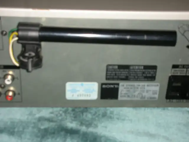 VINTAGE SONY AM/FM STEREO RECEIVER in Stereo Systems & Home Theatre in Calgary - Image 10