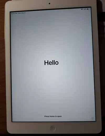 iPads   A1474 1st Gen  & A1395 2nd Gen, View more