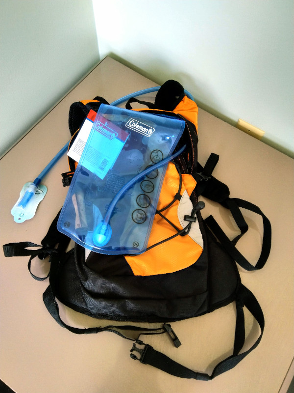 Coleman Hydration Backpack 2L (brand new) $45 in Garage Sales in Markham / York Region - Image 2