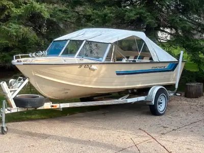 18’ StarCraft boat, 4cylinder GM inboard engine with OMC drive, new convertible top with windows. St...