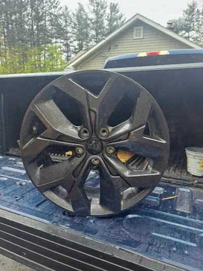 18" Kia rims. 5 bolt. In excellent condition