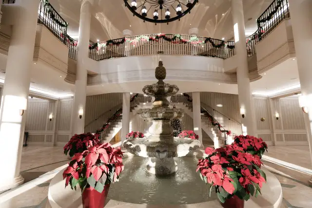 Mississauga Condo Available Immediately For Sale in Condos for Sale in Mississauga / Peel Region - Image 5