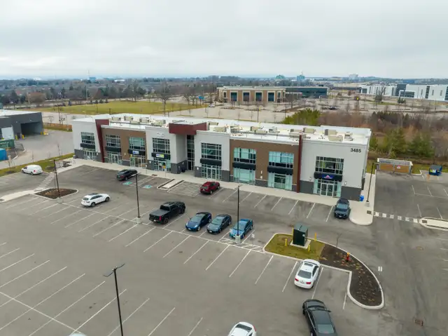 Office Unit for Rent by Owner in Commercial & Office Space for Rent in Oakville / Halton Region - Image 16