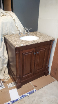 Bathroom Vanity w Granite Countertop